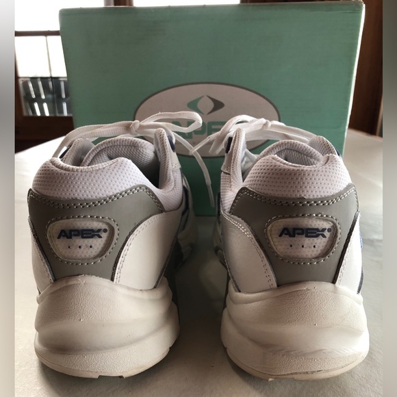 APEX V854 V-Last Orthopedic Walking Shoe (11 X-wide) - Picture 6 of 15